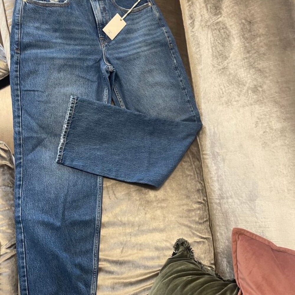 GOOD AMERICAN LOOSE JEAN